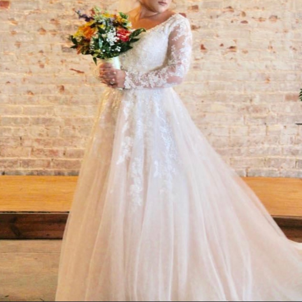 Wedding dress
